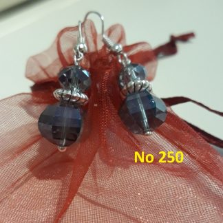 250. Σκουλαρίκια με μπλε κρύσταλλα